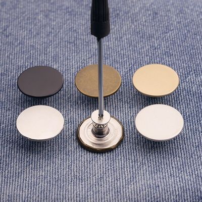 부각 된 금속 진크 합금 턱 버튼 오버 코트를위한 청동 버튼